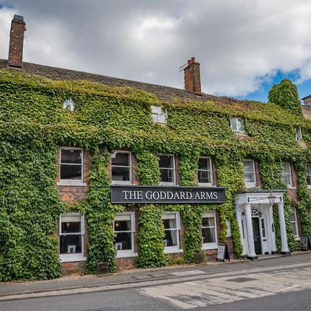 The Goddard Arms Hotel Swindon Bagian luar foto