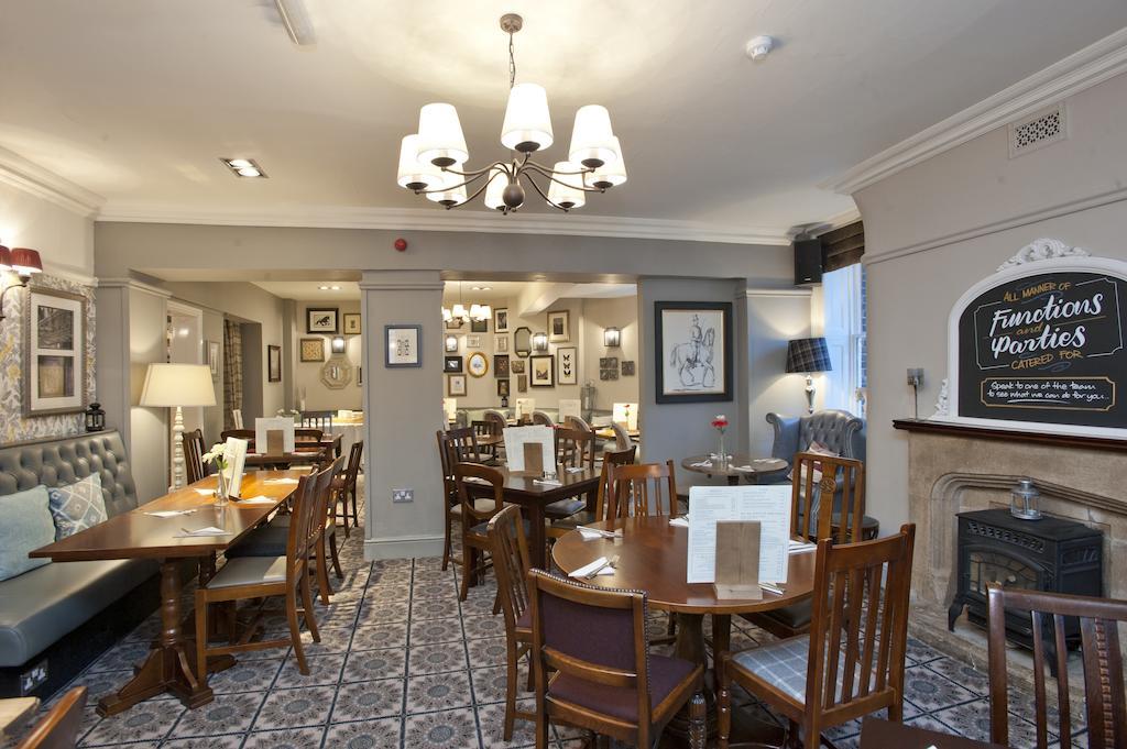 The Goddard Arms Hotel Swindon Bagian luar foto
