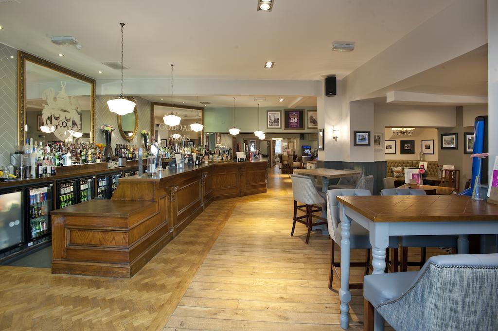 The Goddard Arms Hotel Swindon Bagian luar foto