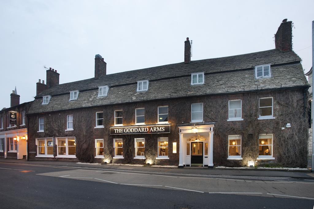 The Goddard Arms Hotel Swindon Bagian luar foto