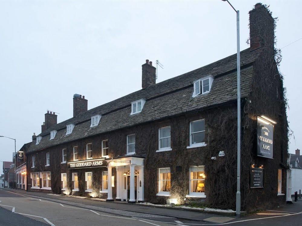 The Goddard Arms Hotel Swindon Bagian luar foto