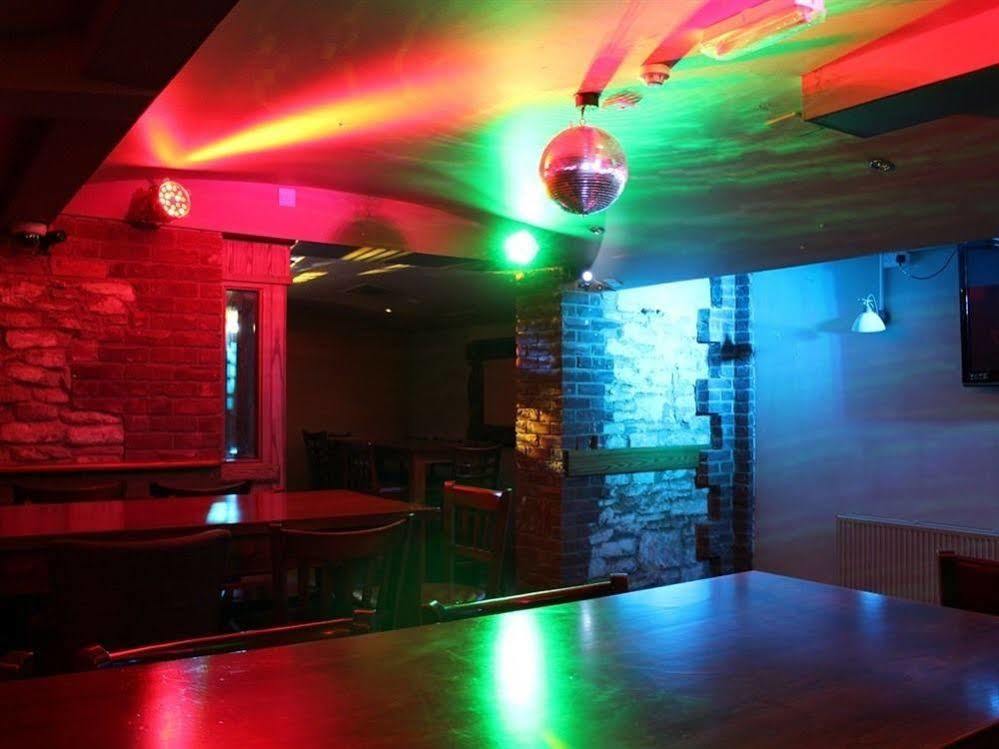 The Goddard Arms Hotel Swindon Bagian luar foto