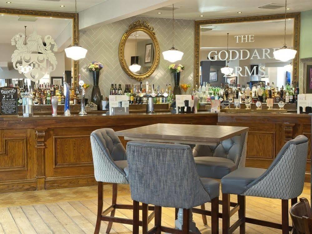 The Goddard Arms Hotel Swindon Bagian luar foto